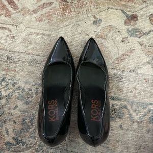 Michael Kors black heels, sz 7.5